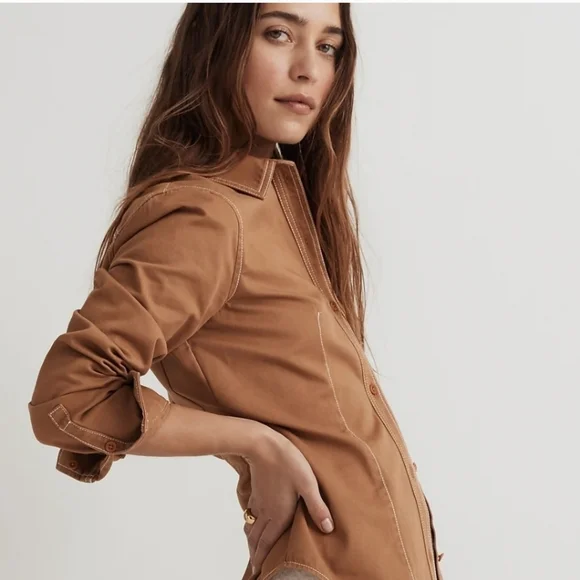 Darted Button Up Shirt In Regenerative Chino. Timber - Picture 9 of 12